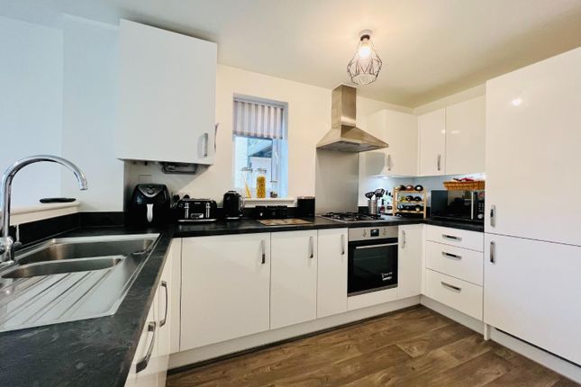 Link-detached house for sale in Discovery Drive, Kingsnorth, Ashford