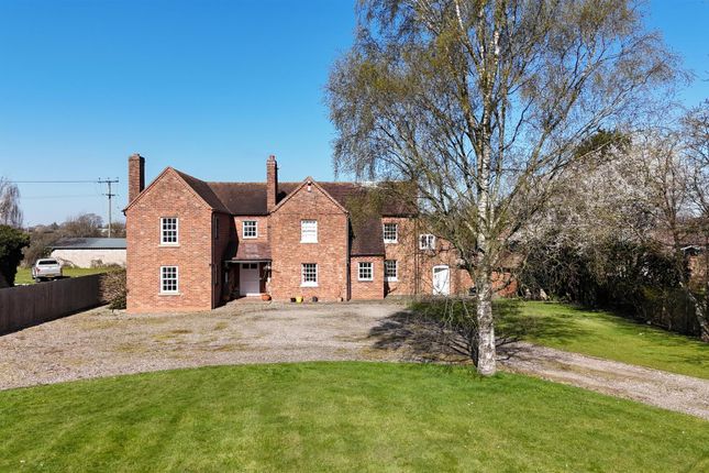 Thumbnail Detached house for sale in Gloucester Road, Upton-Upon-Severn, Worcester