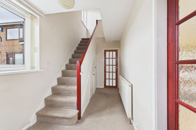44, Northwood Falls, Leeds photo 2