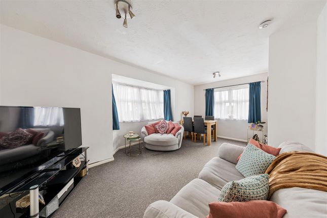 Thumbnail Flat for sale in Adeliza Close, Barking