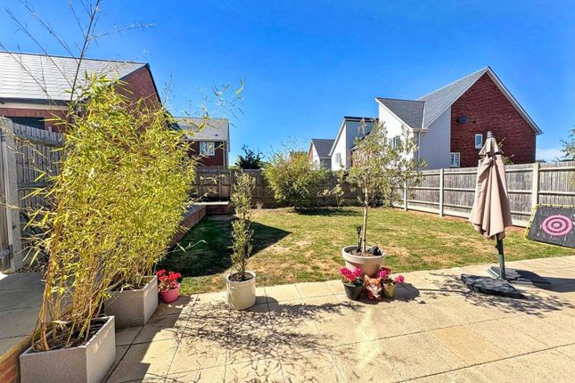 26, Birch Road, Polegate photo 4