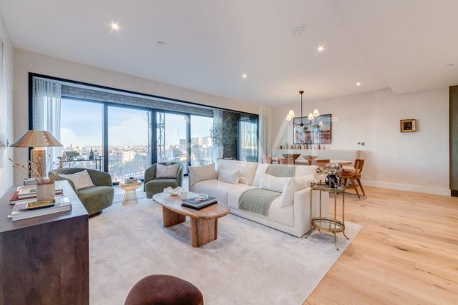 2-bed flat on B12-2, Vauxhall Walk, Albert Embankment, £1,220,000