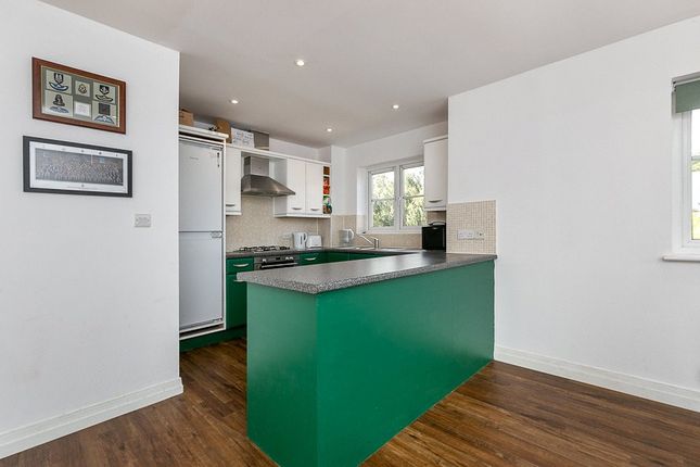 Flat for sale in Caberfeigh Close, Redhill, Surrey
