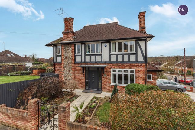 Thumbnail Detached house for sale in Richmond Drive, Watford