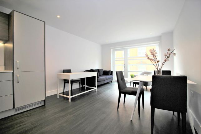 Flat to rent in Aria Apartments, Chatham Street, Leicester