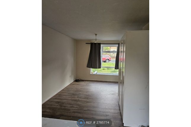 Crowthorne Road North, Bracknell photo 3