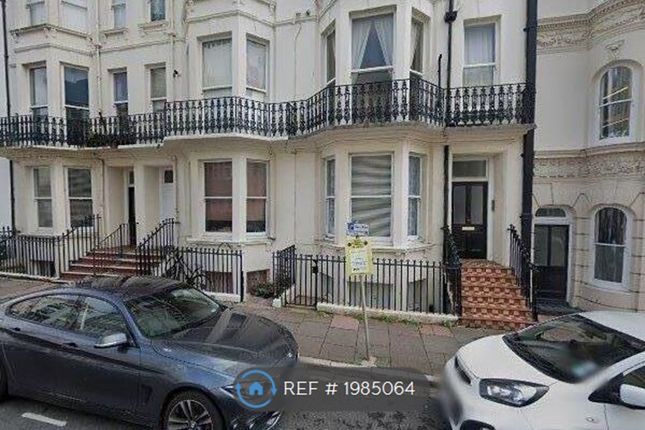 Flat to rent in Madeira Place, Brighton BN2