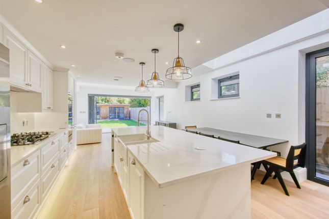 20, Cedars Road, Kingston Upon Thames photo 2