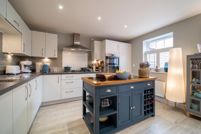 38, Mint Grove, Melksham photo 2