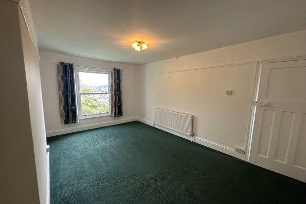 Property to rent in New Road, Abertawe
