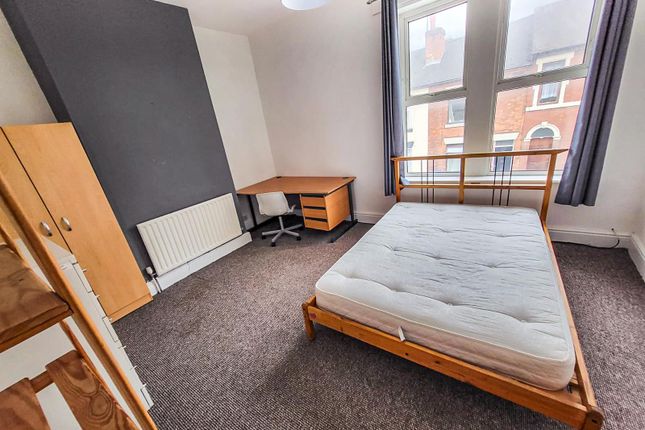 Room to rent in Room 4, Uttoxeter Old Road, Derby