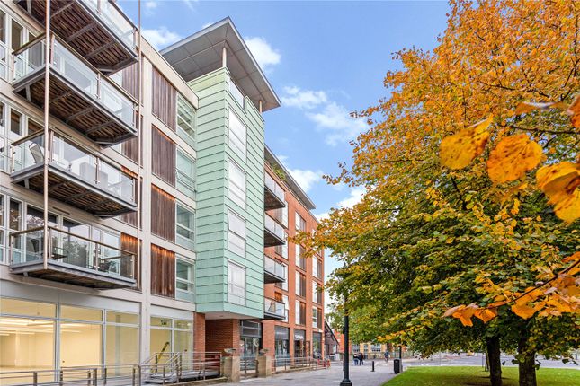 Thumbnail Flat to rent in Queen Square Apartments, Bell Avenue, Bristol