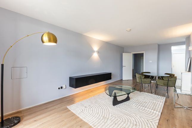 609, Point West, 116 Cromwell Road photo 4