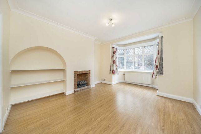 25, Beverley Avenue, London photo 2