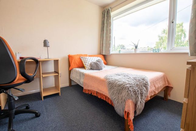 Room to rent in St Michaels Place, Canterbury, Kent