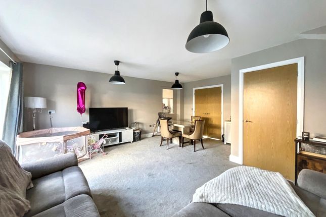 12 Nightingale Avenue, Hebburn photo 2