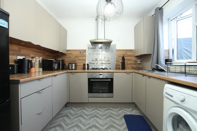 41B, Kingshill Avenue, Kenton photo 5