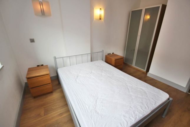 Flat A4-5 Great Northern Tower, Watson Street, Manchester photo 3