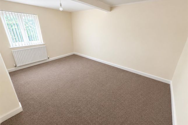 3B, Station Road, Oswestry photo 3