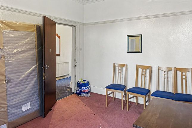 120 Yardley Wood Road, Birmingham photo 4
