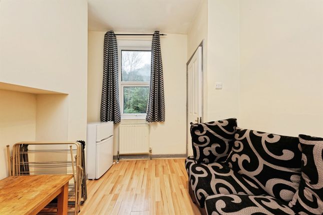 33, St. Thomas Hill, Canterbury photo 3