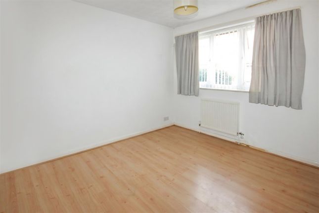 45, Buckwell Close, Wellingborough photo 4