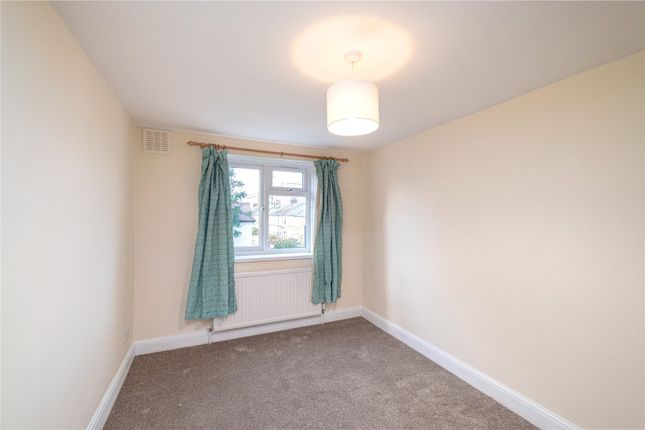 Flat F, 373, Camden Road, London photo 4
