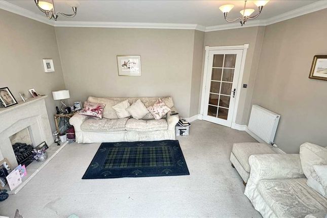 3, Roe Gardens, Nottingham photo 5