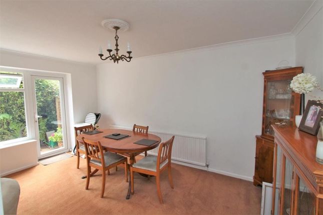 Trewenna Drive, Potters Bar photo 4