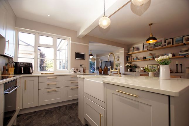 76, Village Road, Gosport photo 2