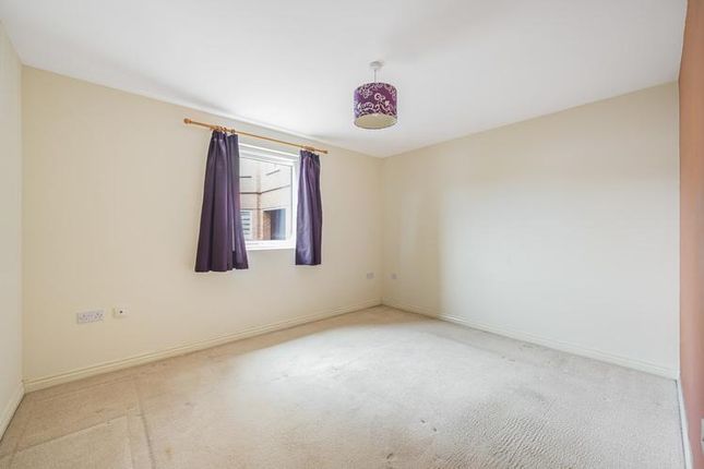 Flat for sale in Yersin Court, Swindon, Wiltshire