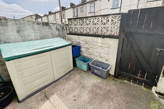 42 Hufling Lane, Burnley photo 3