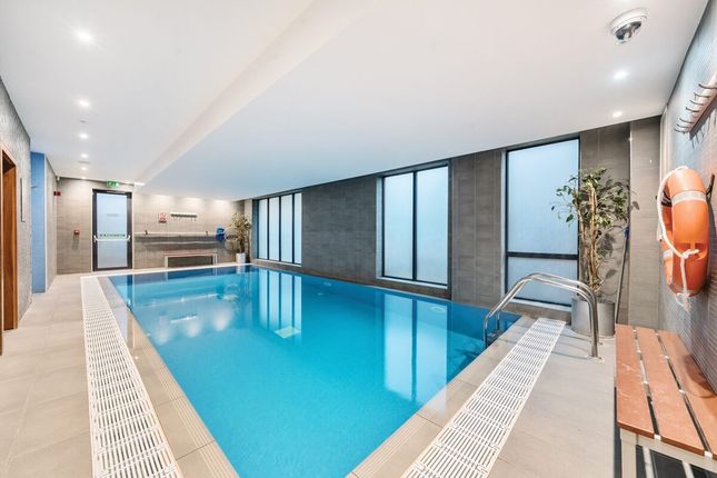 Flat for sale in Tizzard Grove, London