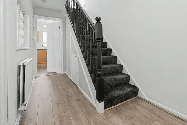 39 Tully Avenue, Newton-Le-Willows photo 5