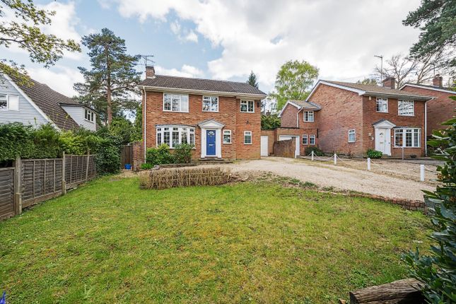 Link-detached house for sale in Nine Mile Ride, Finchampstead, Wokingham, Berkshire