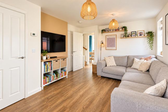 7, Coniston Avenue, Eastbourne photo 4