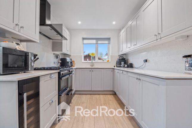 15 Westongales Way, Bentley, South Yorkshire photo 3