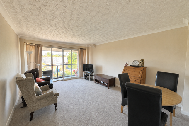 17 White Stones, Cranford Avenue, Exmouth photo 4