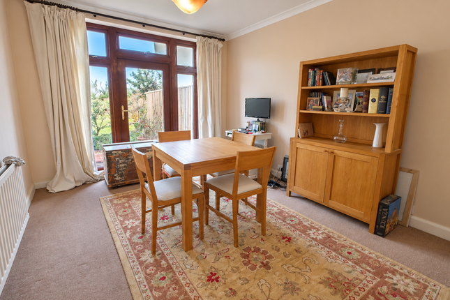 87, Bawdsey Avenue, Newbury Park photo 3