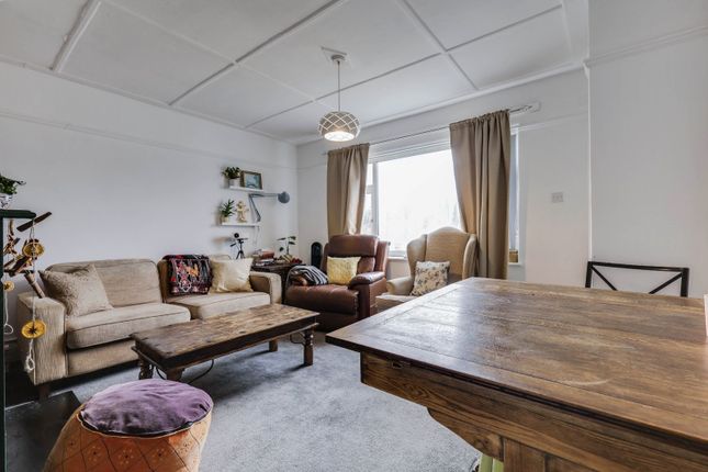 3, Sussex Avenue, Leeds photo 3