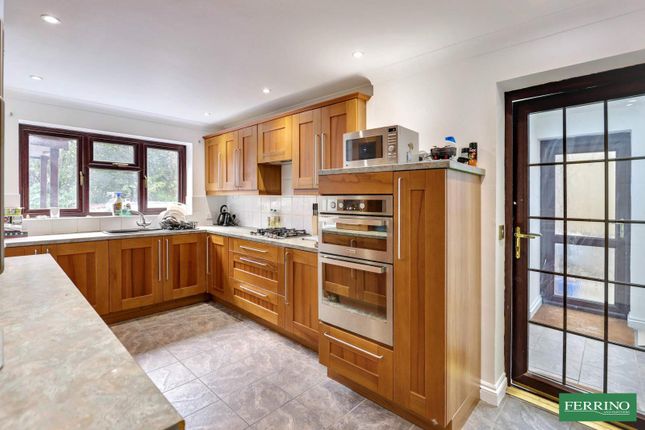 2, Hillview, Lydney photo 5