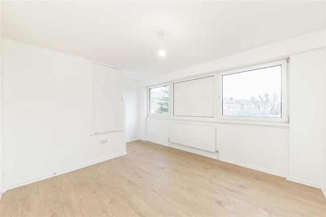 13, Carston Close, London photo 4