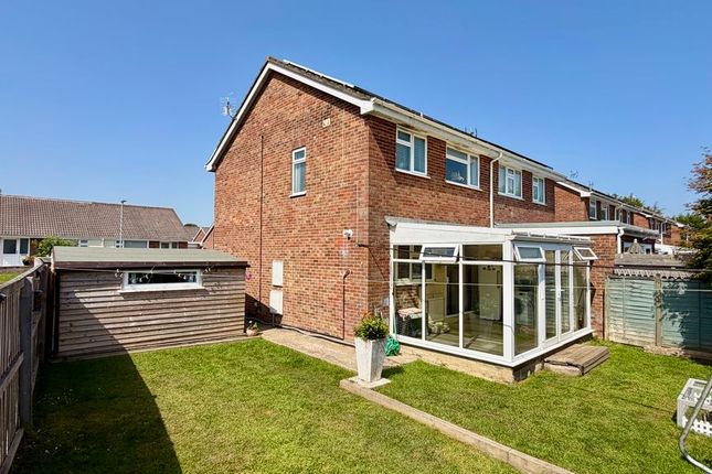 12, Gifford Close, Chard photo 2