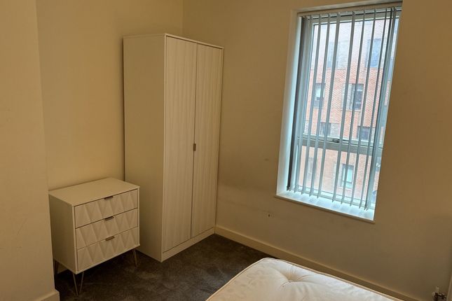 Flat to rent in Alington House, Clarendon