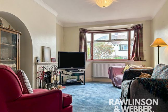 21, Windsor Avenue, West Molesey photo 3