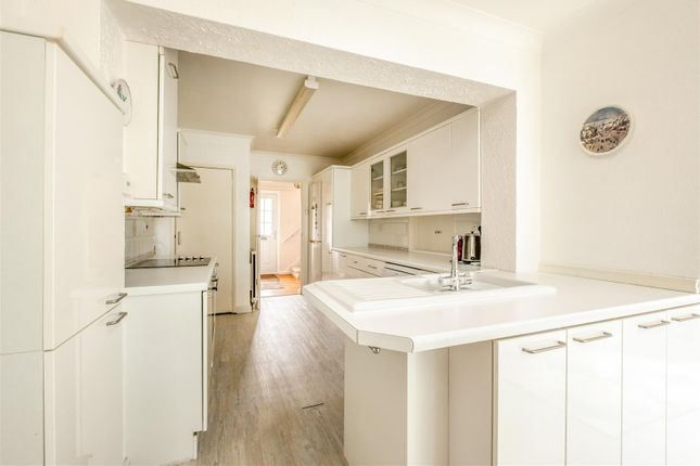 13, Parkside, Hassocks photo 4