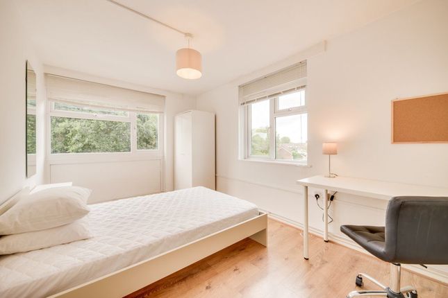 Flat to rent in Long Meadow Way, Canterbury