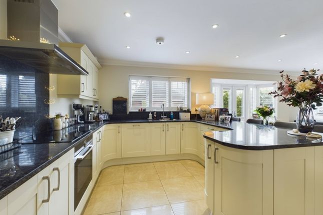 64, Reading Road, Wokingham photo 4