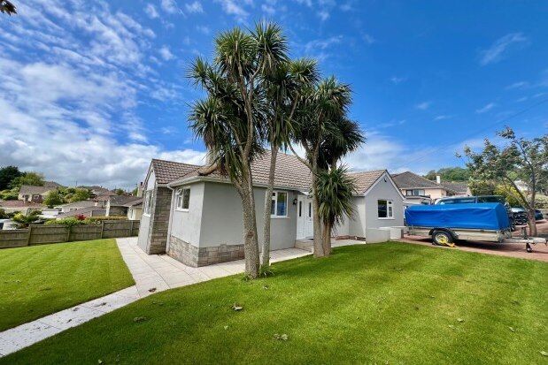 Detached bungalow to rent in Padacre Road, Torquay