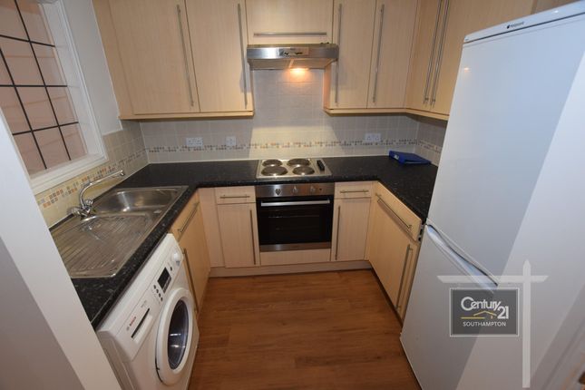 11, Hoddinott Road, EASTLEIGH photo 5